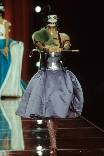 Look 35